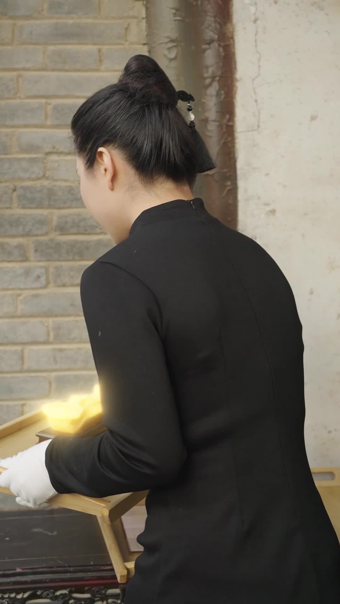 Episode 16 of A Deal for a Mysterious Funeral