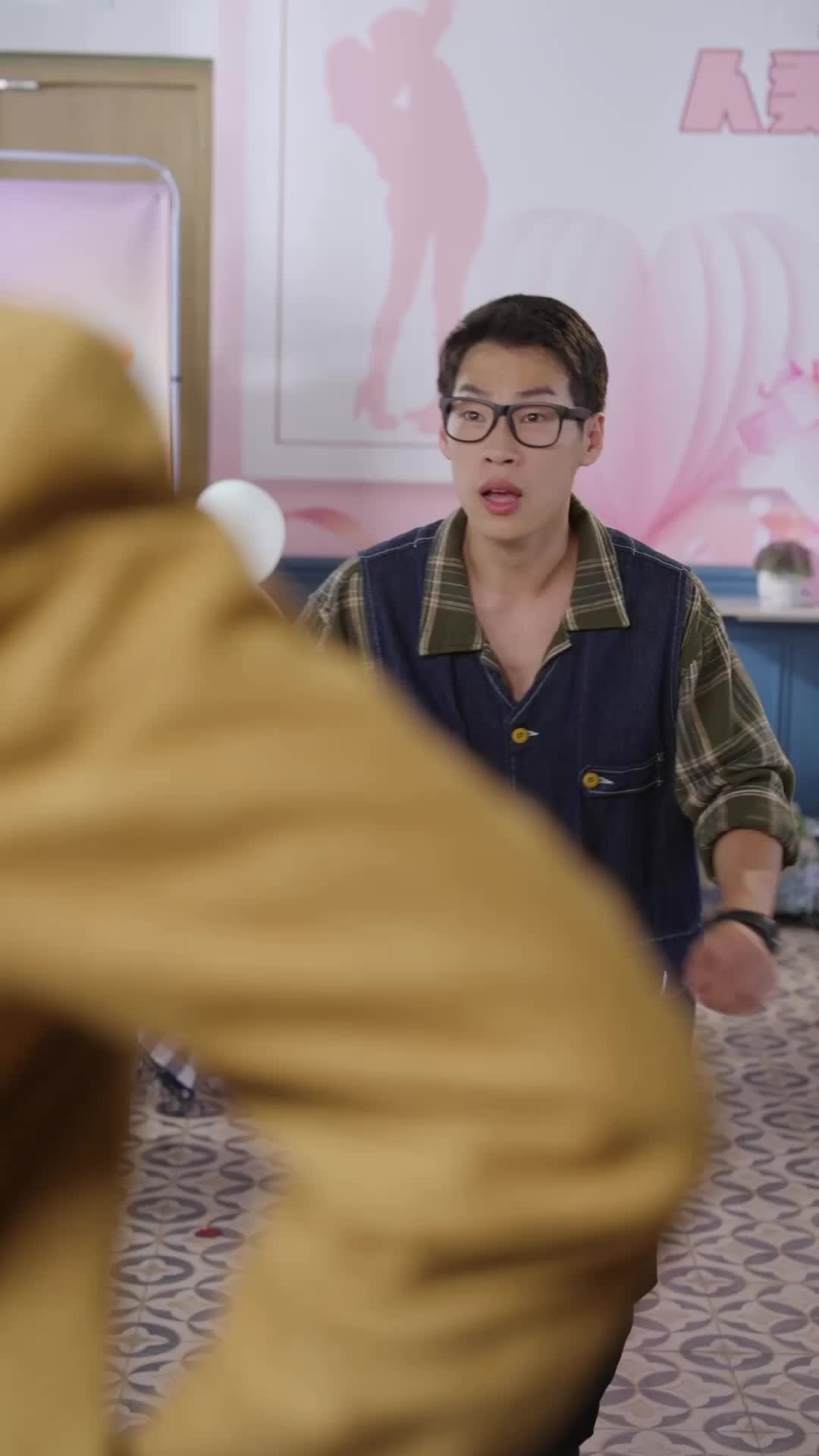 Episode 8 of A Tangle of Love