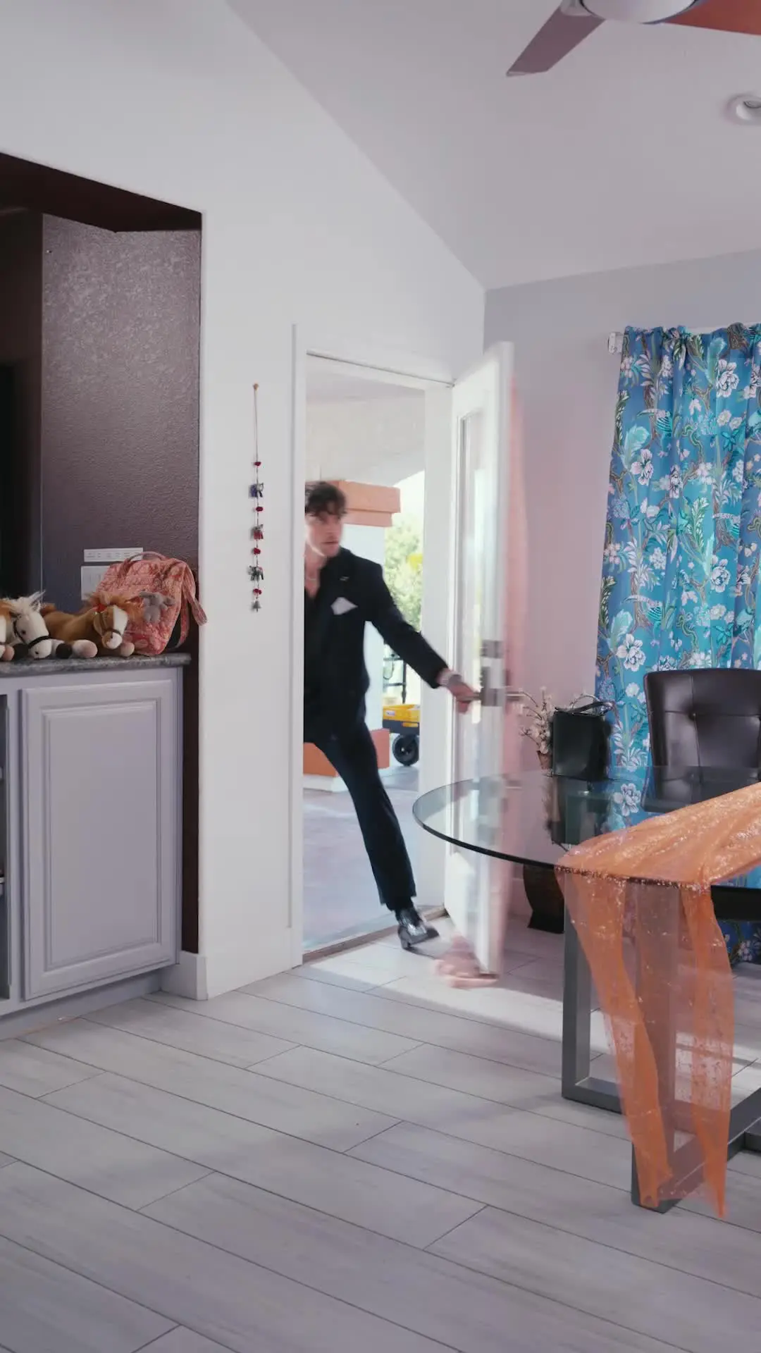 Episode 9 of A Vegas Happily Ever After
