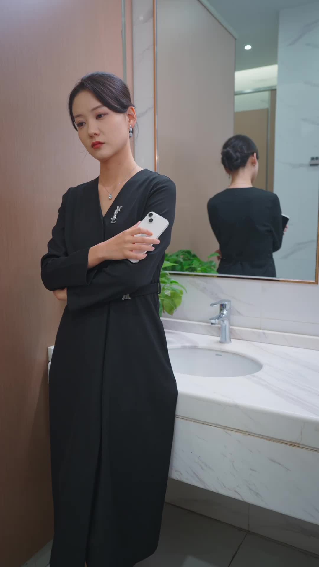 Episode 38 of A Wife's Revenge