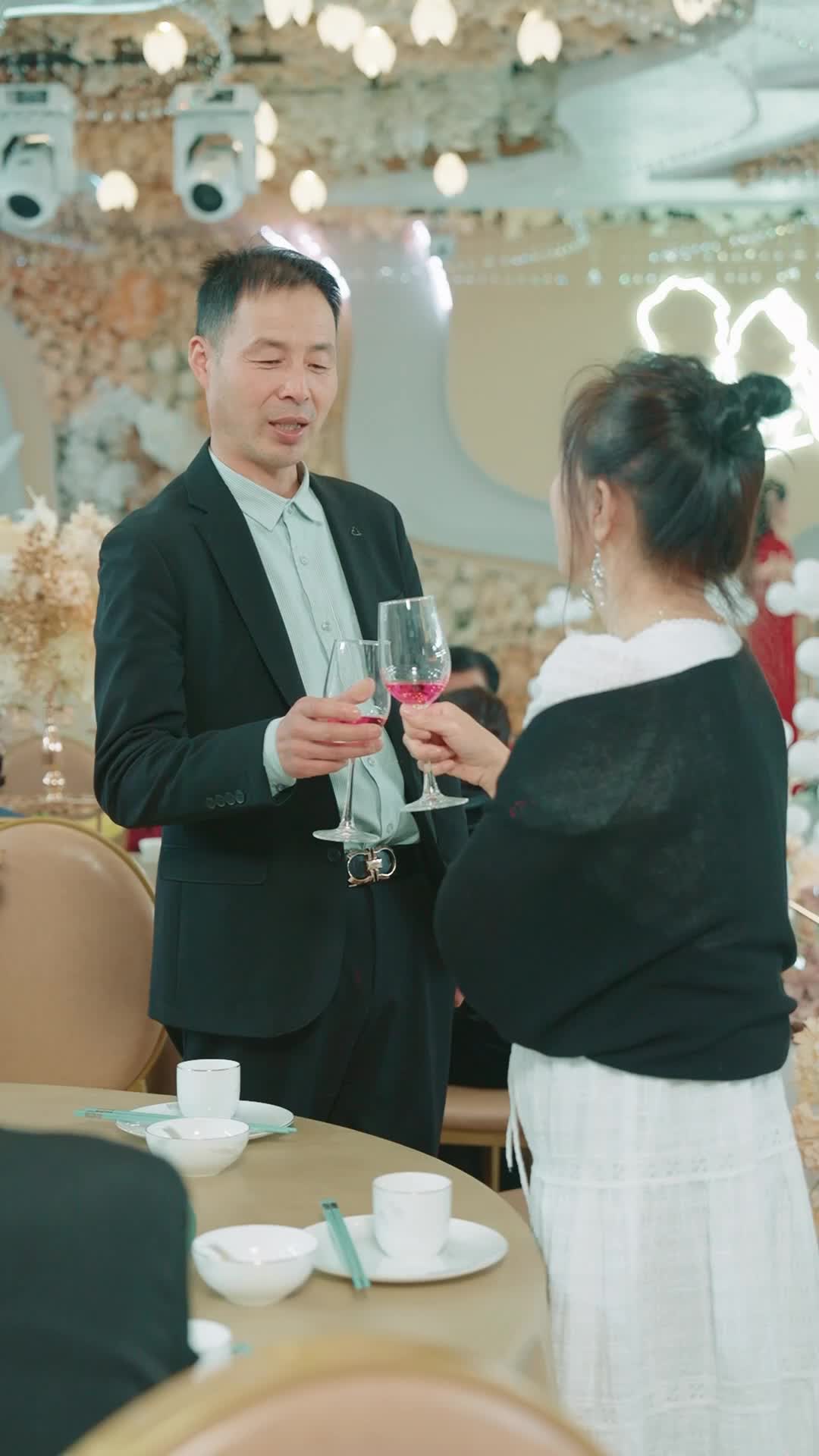 Episode 44 of A Wife's Sacrifice