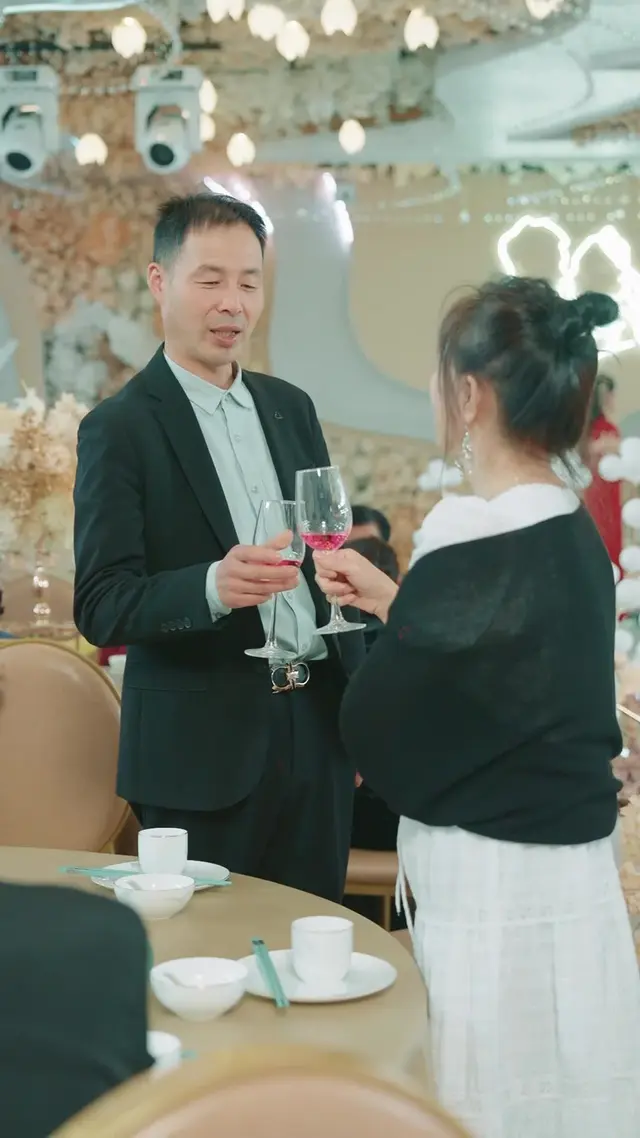 Episode 44 of A Wife's Sacrifice