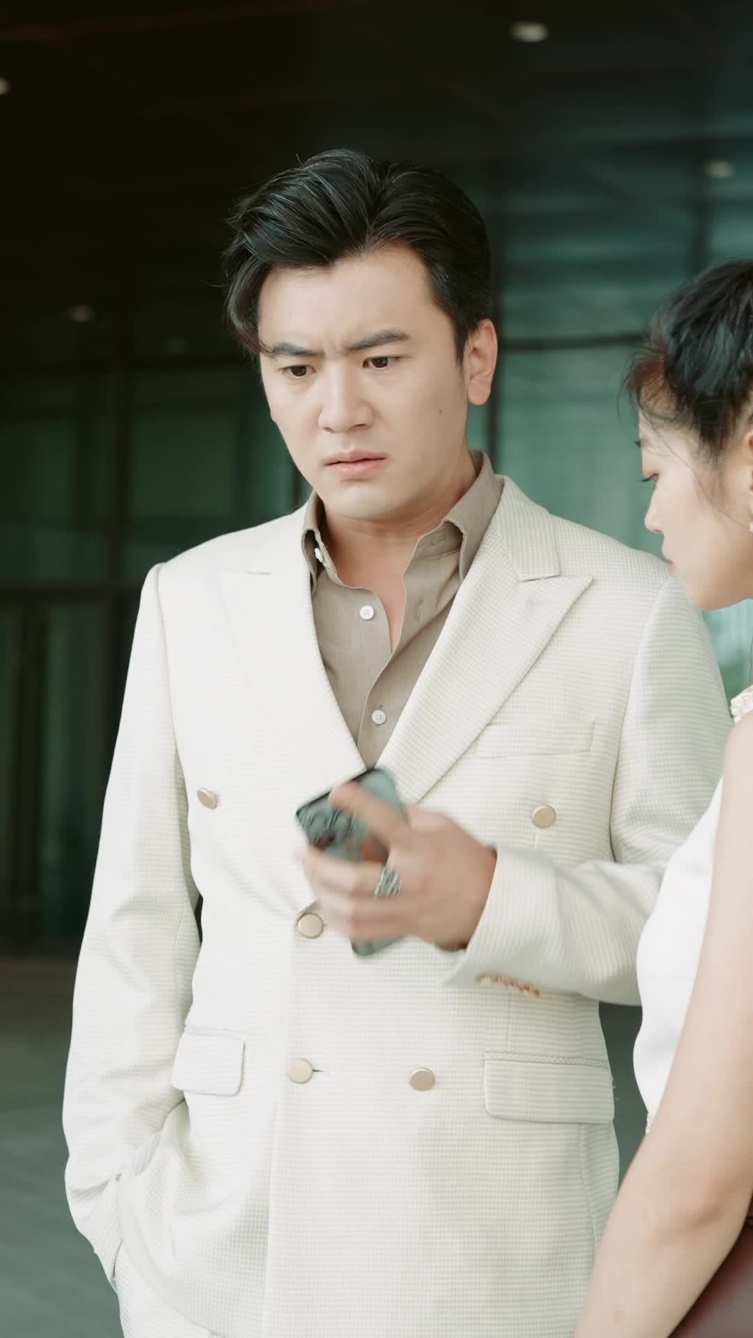 Episode 56 of A Wife's Sacrifice