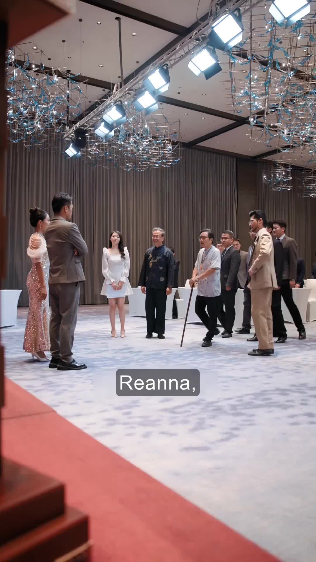 Episode 33 of After Being Dumped, the Beautiful CEO Proposed to Me