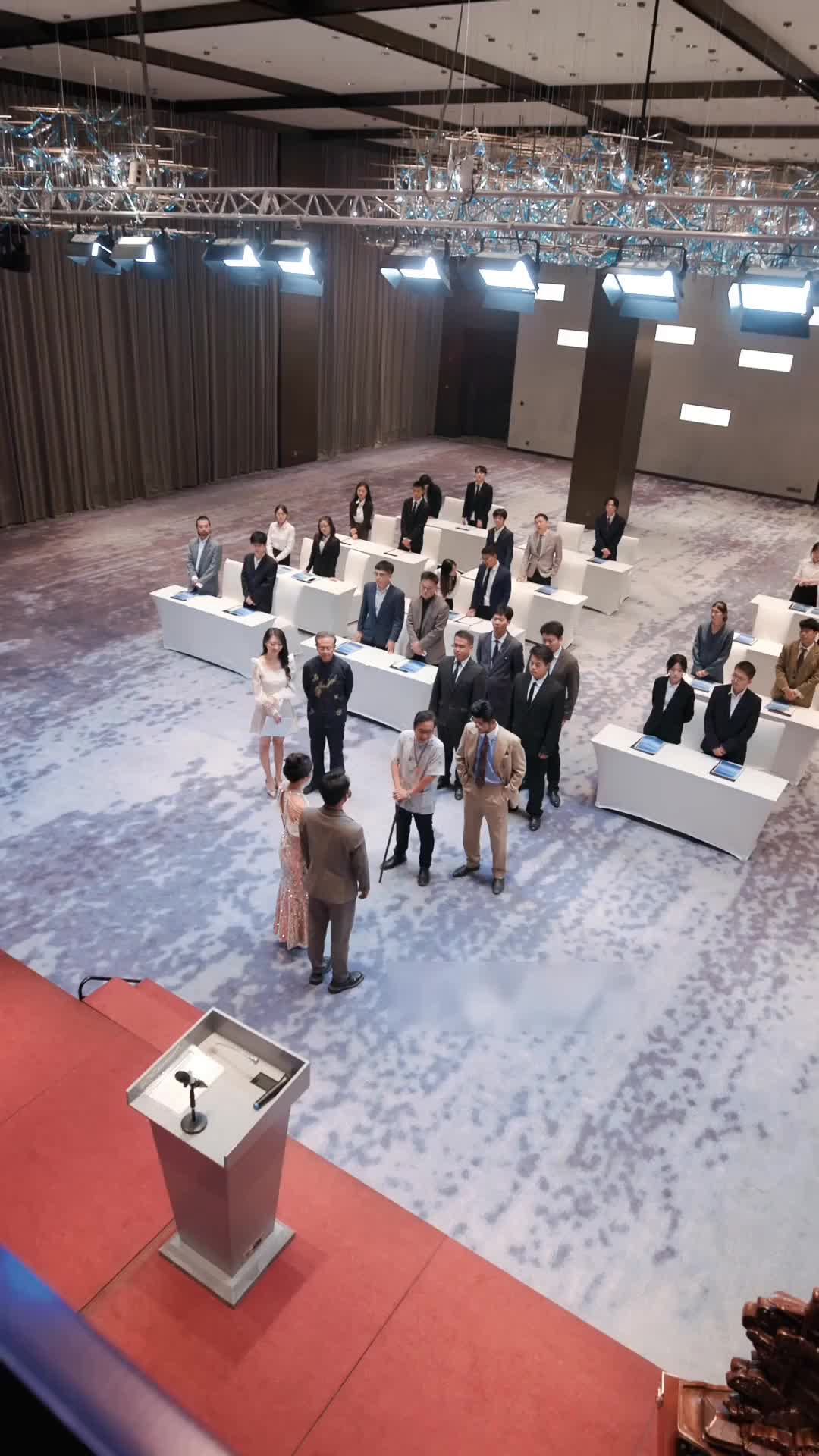 Episode 34 of After Being Dumped, the Beautiful CEO Proposed to Me