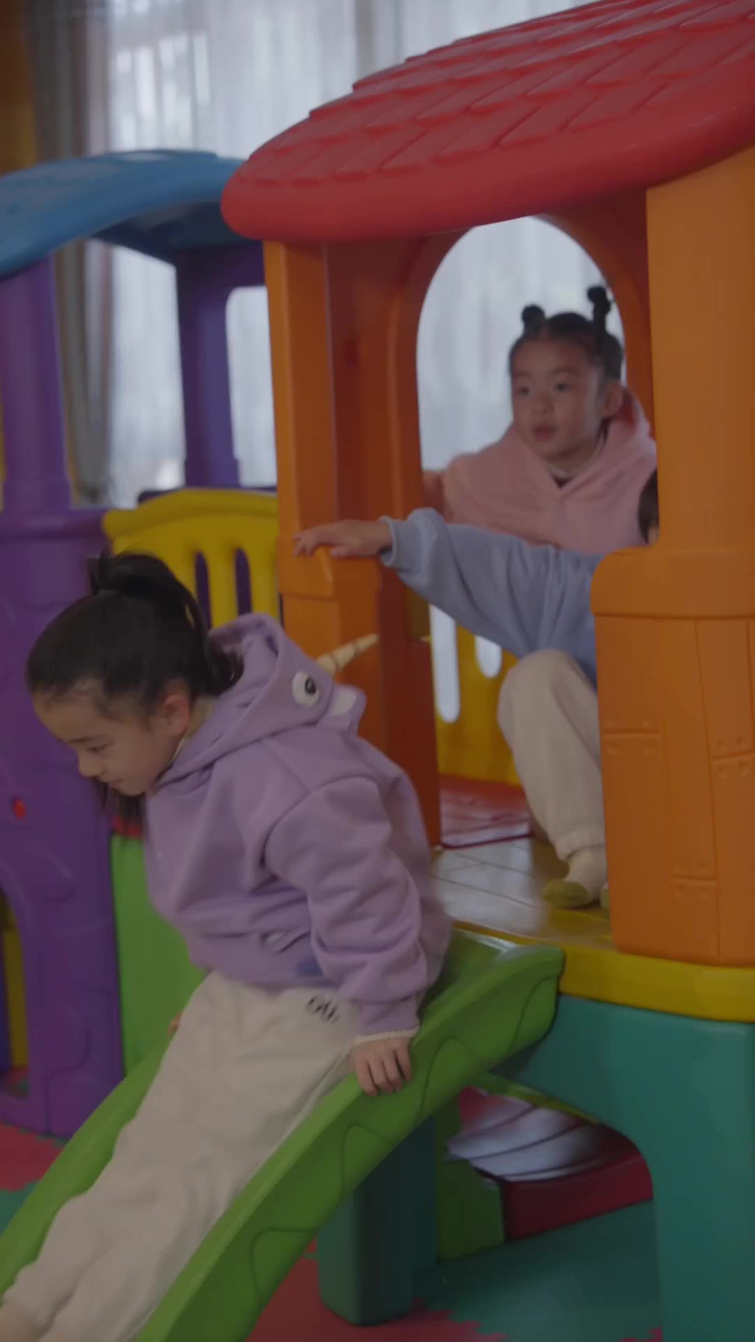 Episode 41 of After the Breakup, My Triplets and I Took the World by Storm