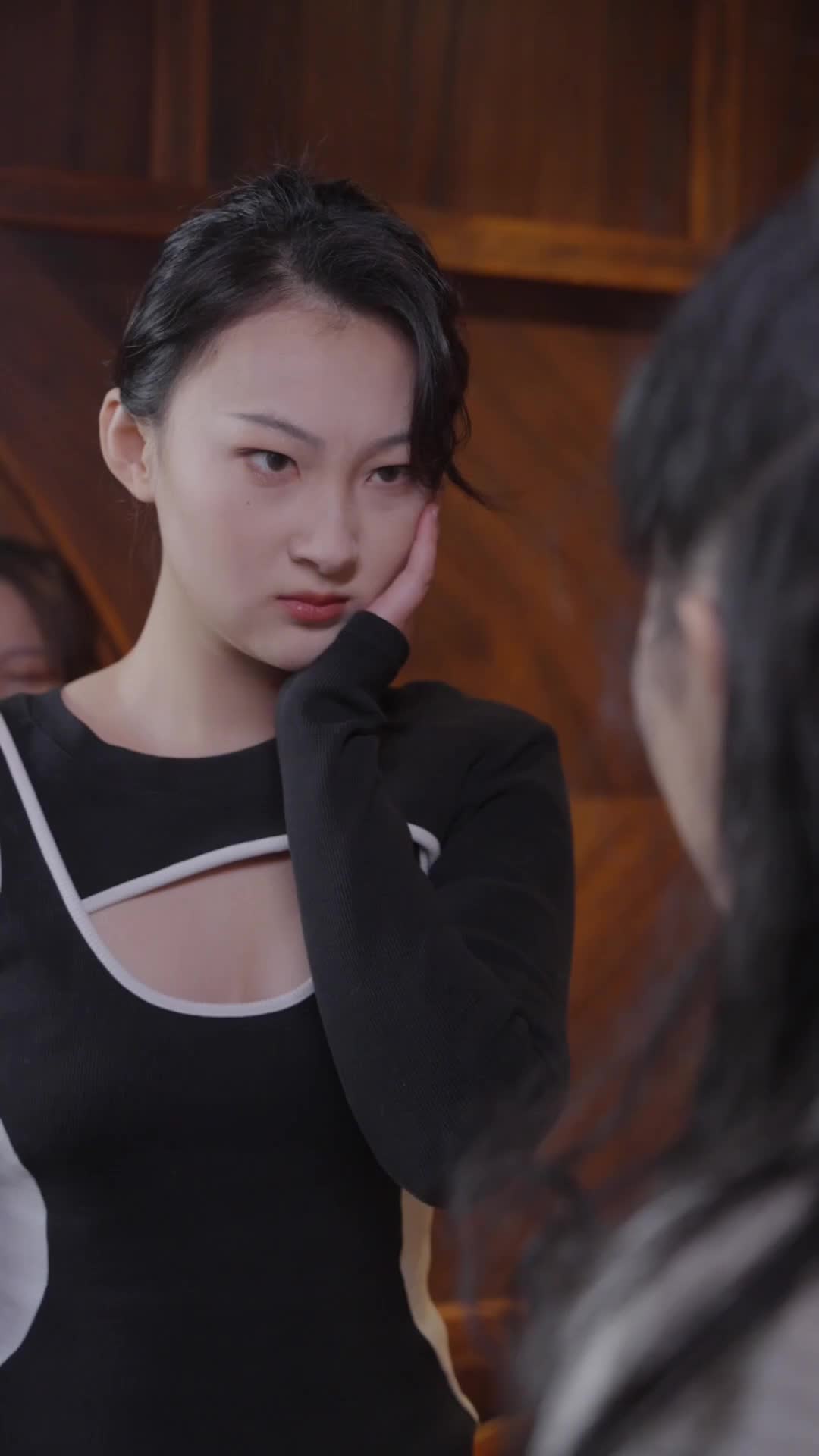 Episode 89 of After the Breakup, My Triplets and I Took the World by Storm