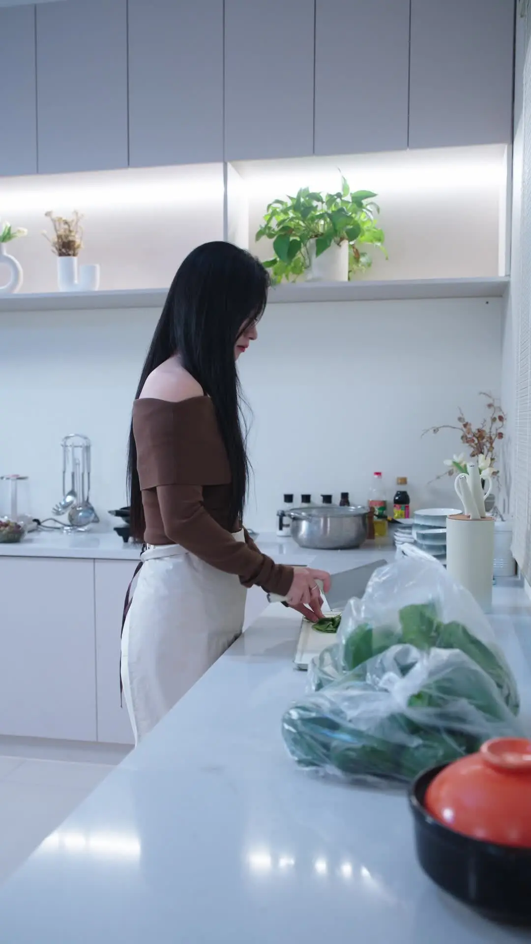 Episode 29 of After the Divorce, She Takes It All