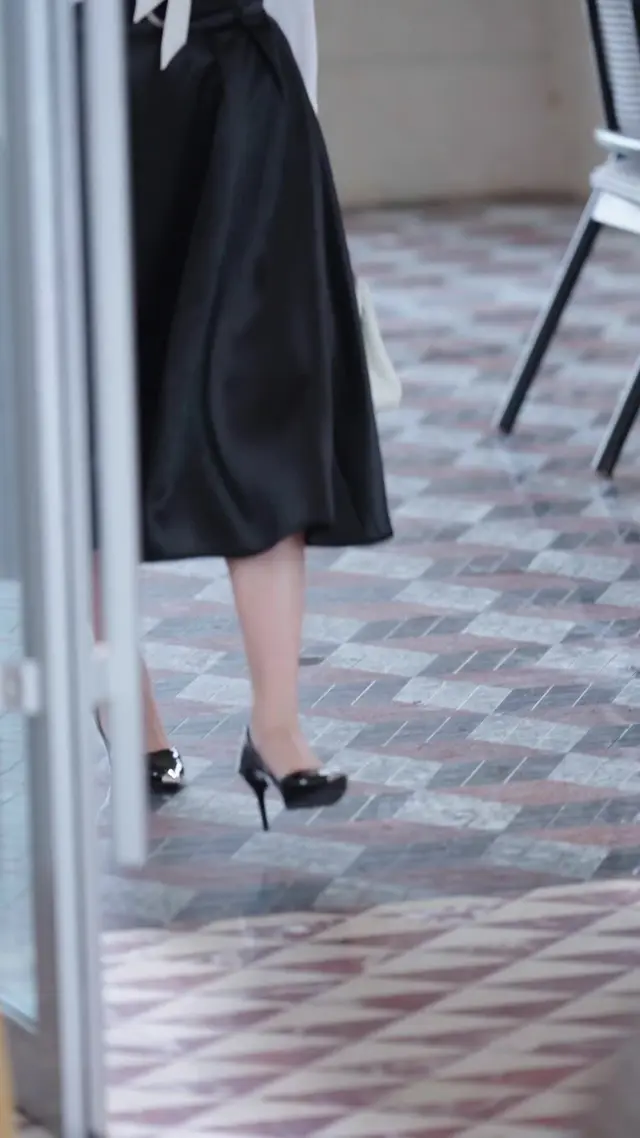 Episode 32 of After the Divorce, She Takes It All