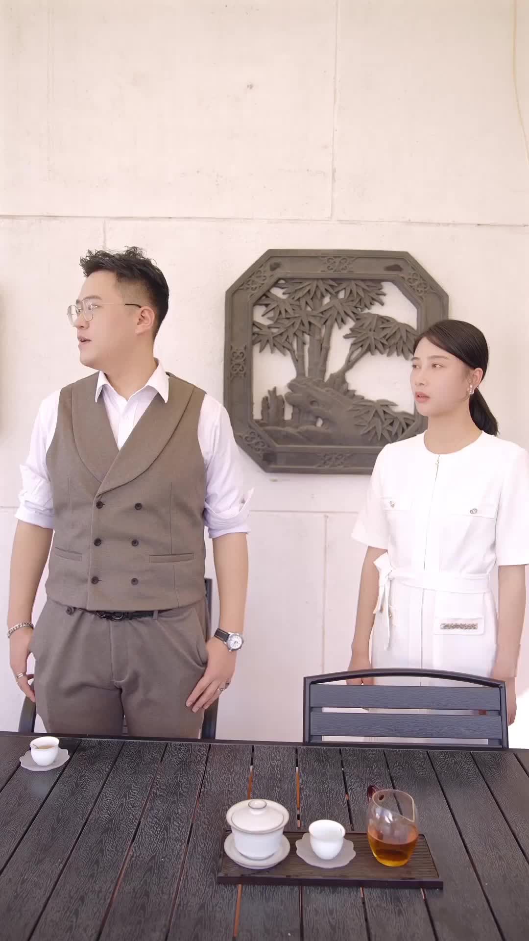 Episode 57 of After the Divorce, the Hawthorne Heir Desperately Chases His Wife