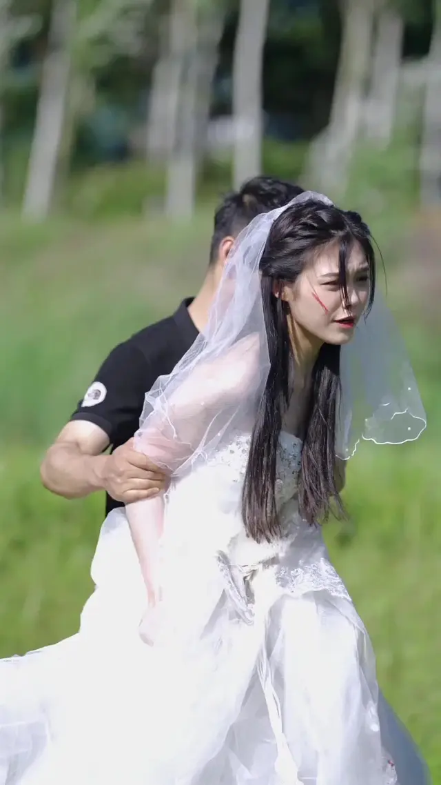 Episode 65 of After the Divorce, the Hawthorne Heir Desperately Chases His Wife