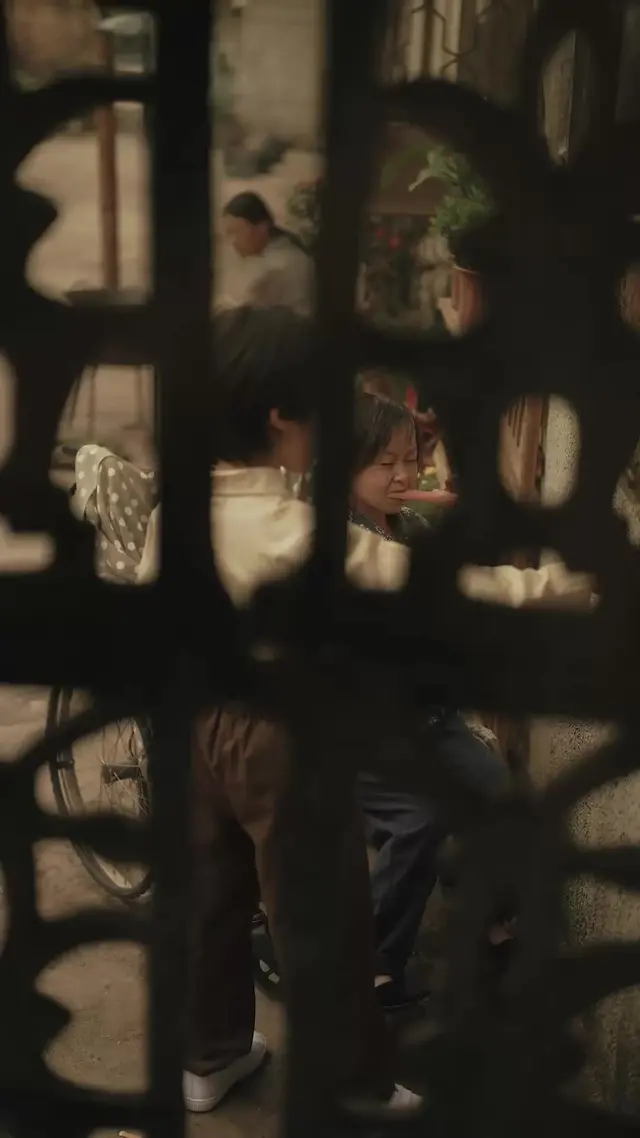 Episode 5 of Ages Backward, Loves Forward
