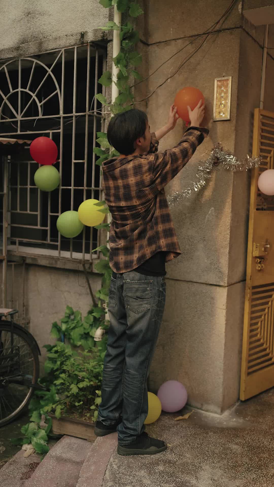 Episode 7 of Ages Backward, Loves Forward