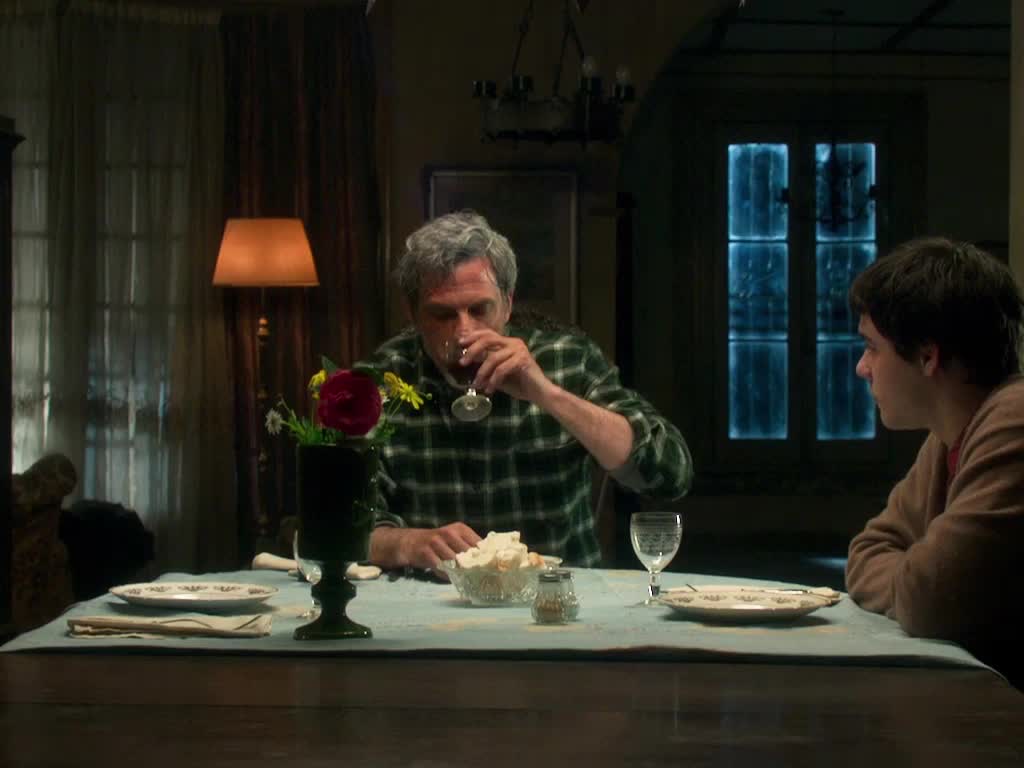 Episode 10 of Amor Bandido
