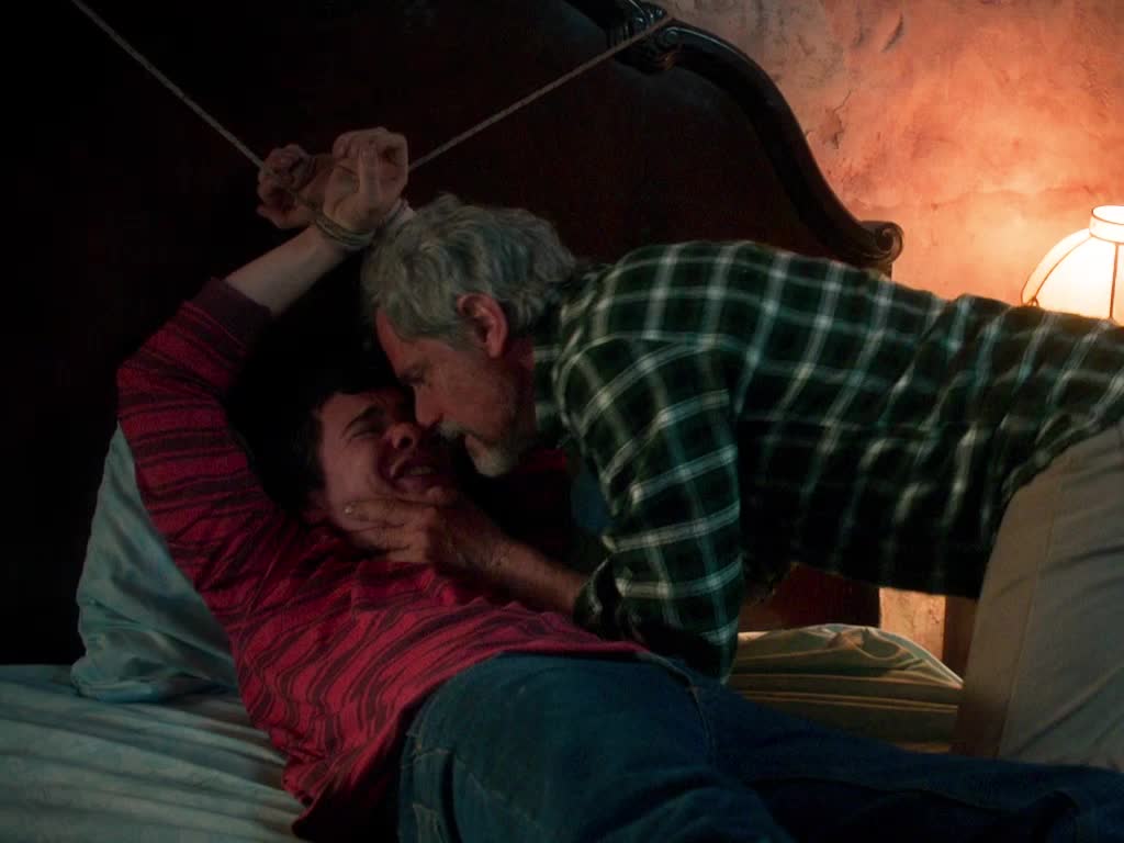 Episode 18 of Amor Bandido
