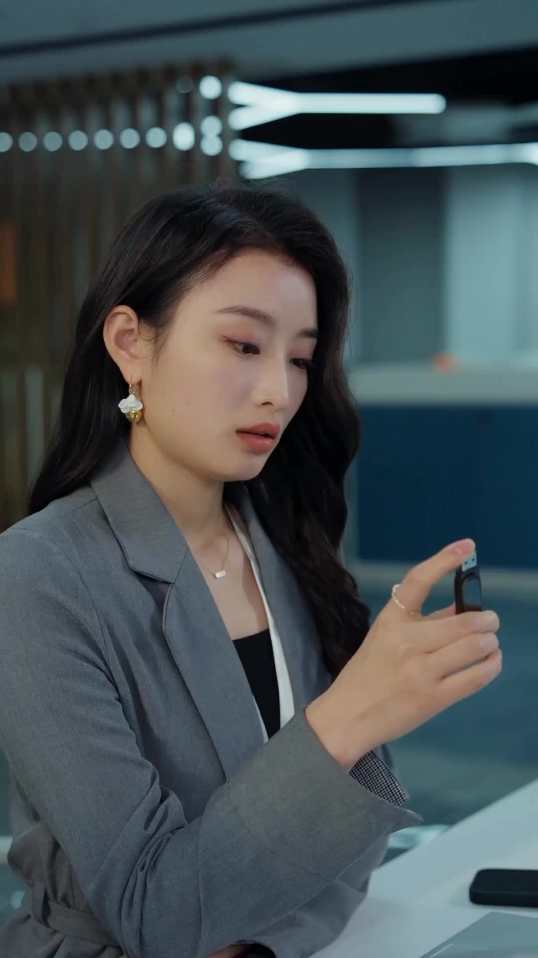 Episode 33 of Babe, Don't Escape
