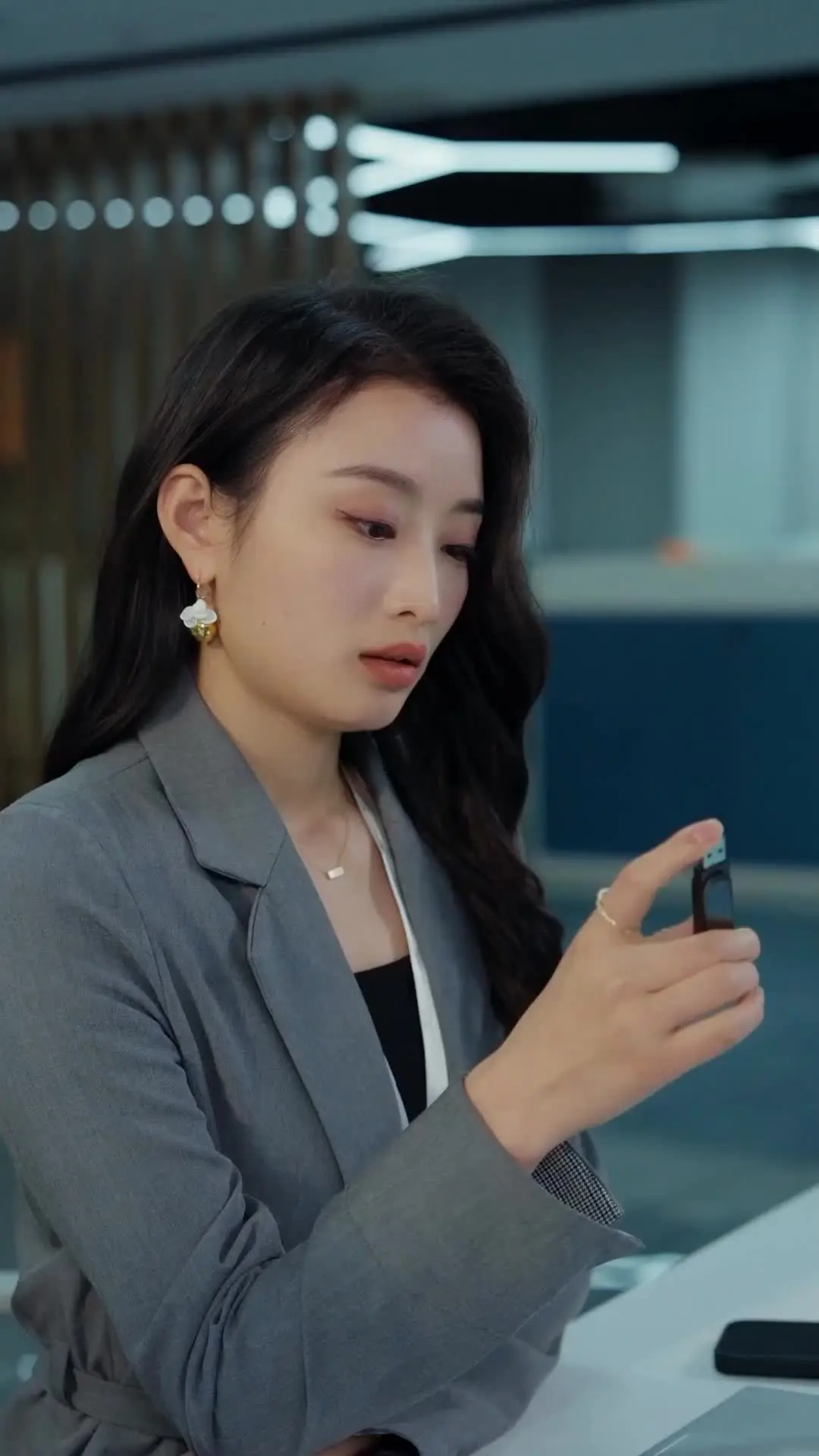 Episode 33 of Babe, Don't Escape