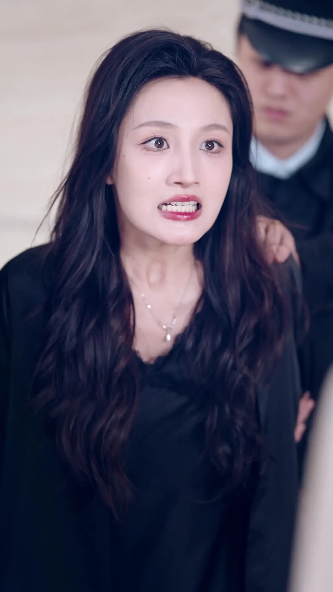 Episode 35 of Bad Son-in-Law, Go to Jail