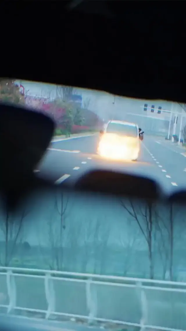 Episode 16 of Badass Driver, Hidden Blade