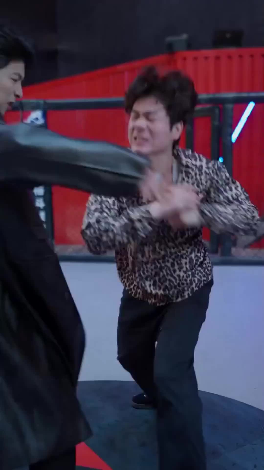 Episode 35 of Badass Driver, Hidden Blade