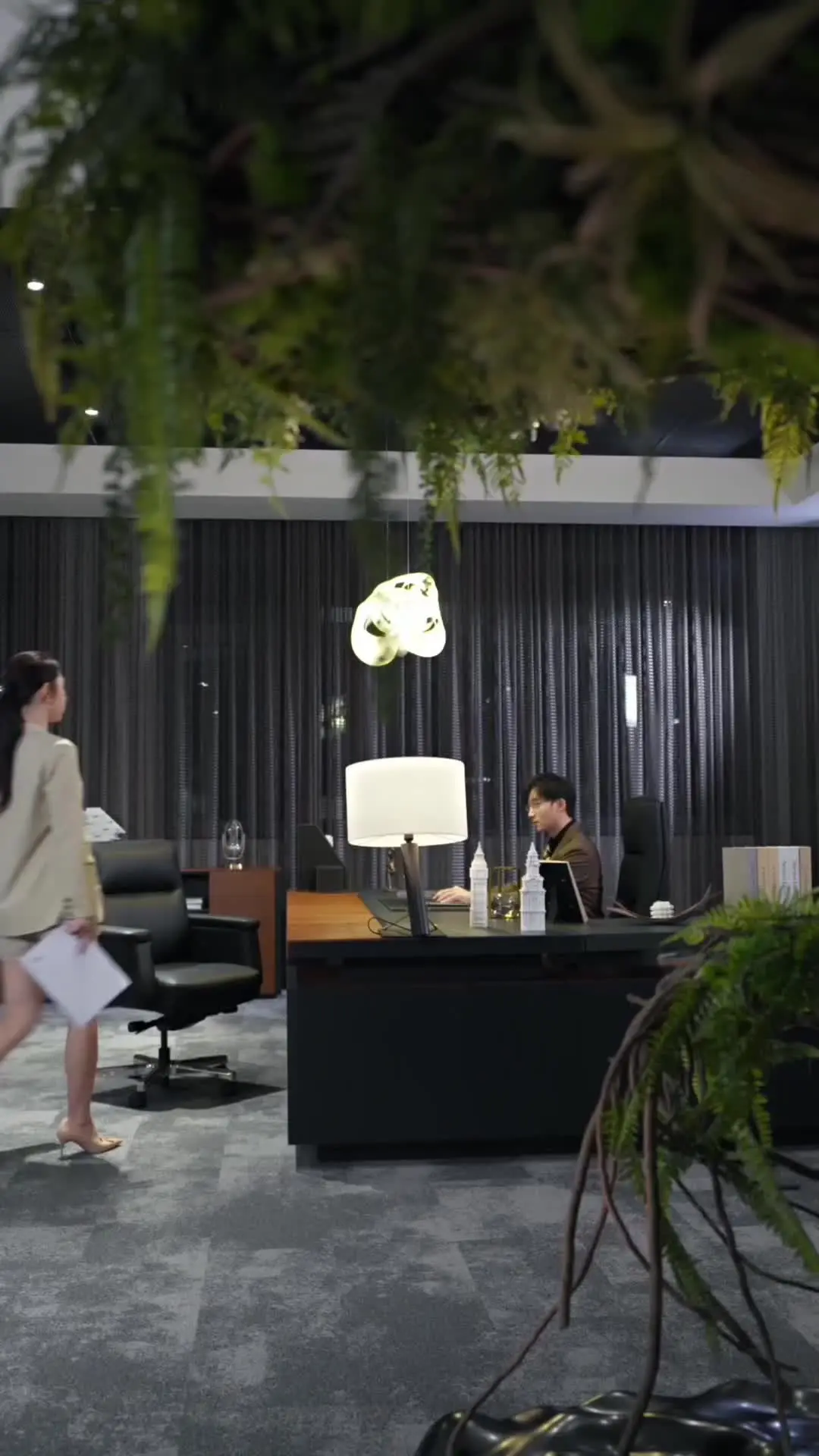 Episode 19 of Billionaire Daddy, Don't You Escape
