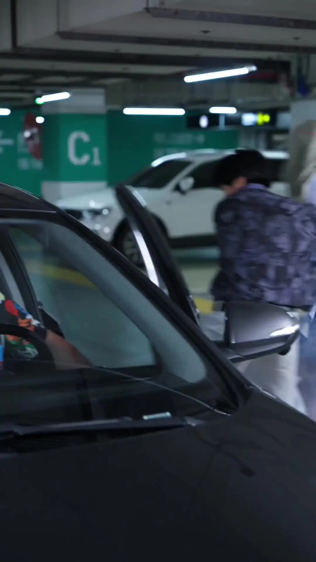Episode 37 of Billionaire Daddy, Don't You Escape