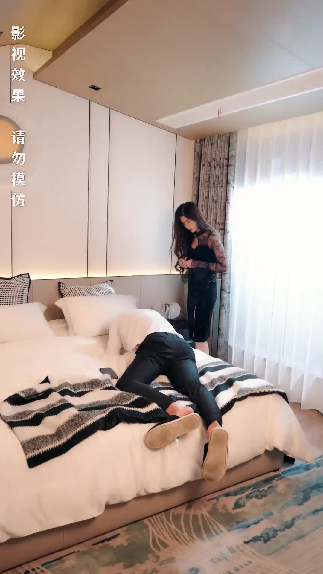 Episode 9 of Billionaire Twins Fall in Love with Me