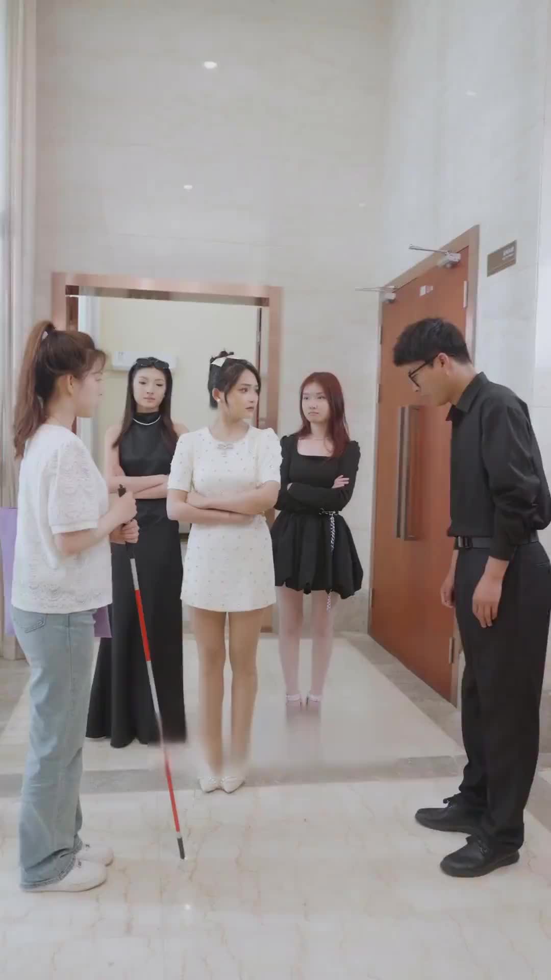 Episode 14 of Blind Heiress