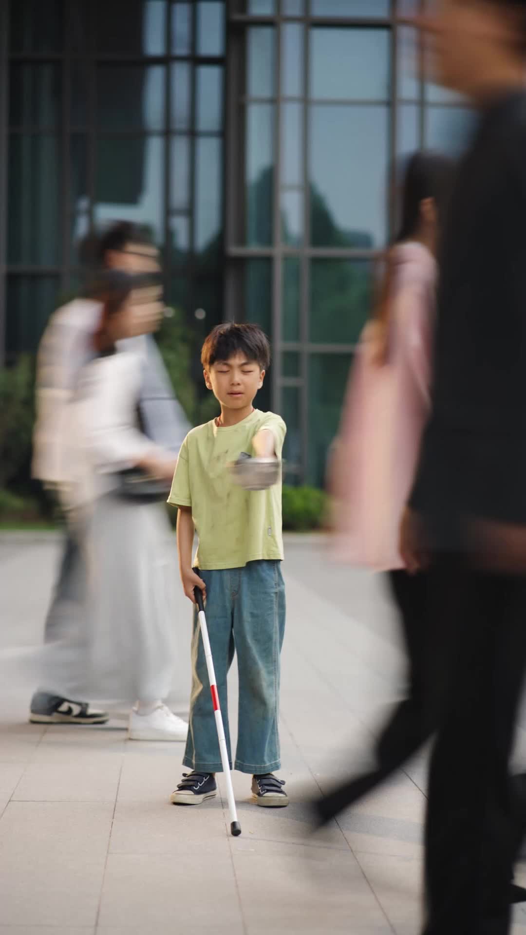 Episode 1 of Blind Prodigy Saved His Family