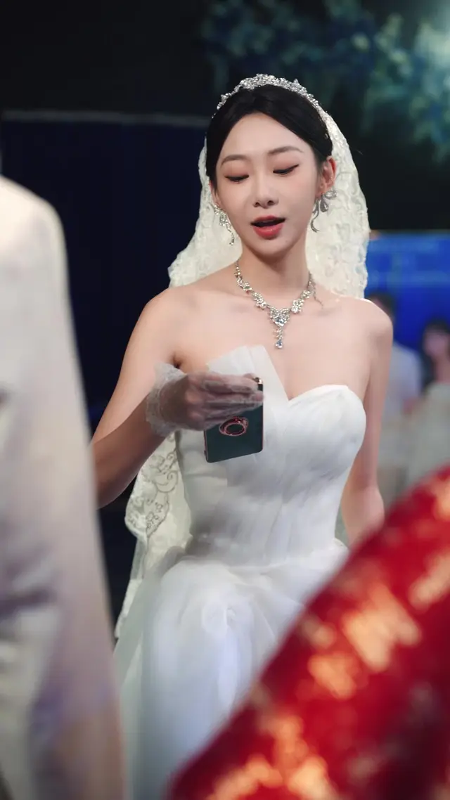 Episode 33 of Bound to My Heiress