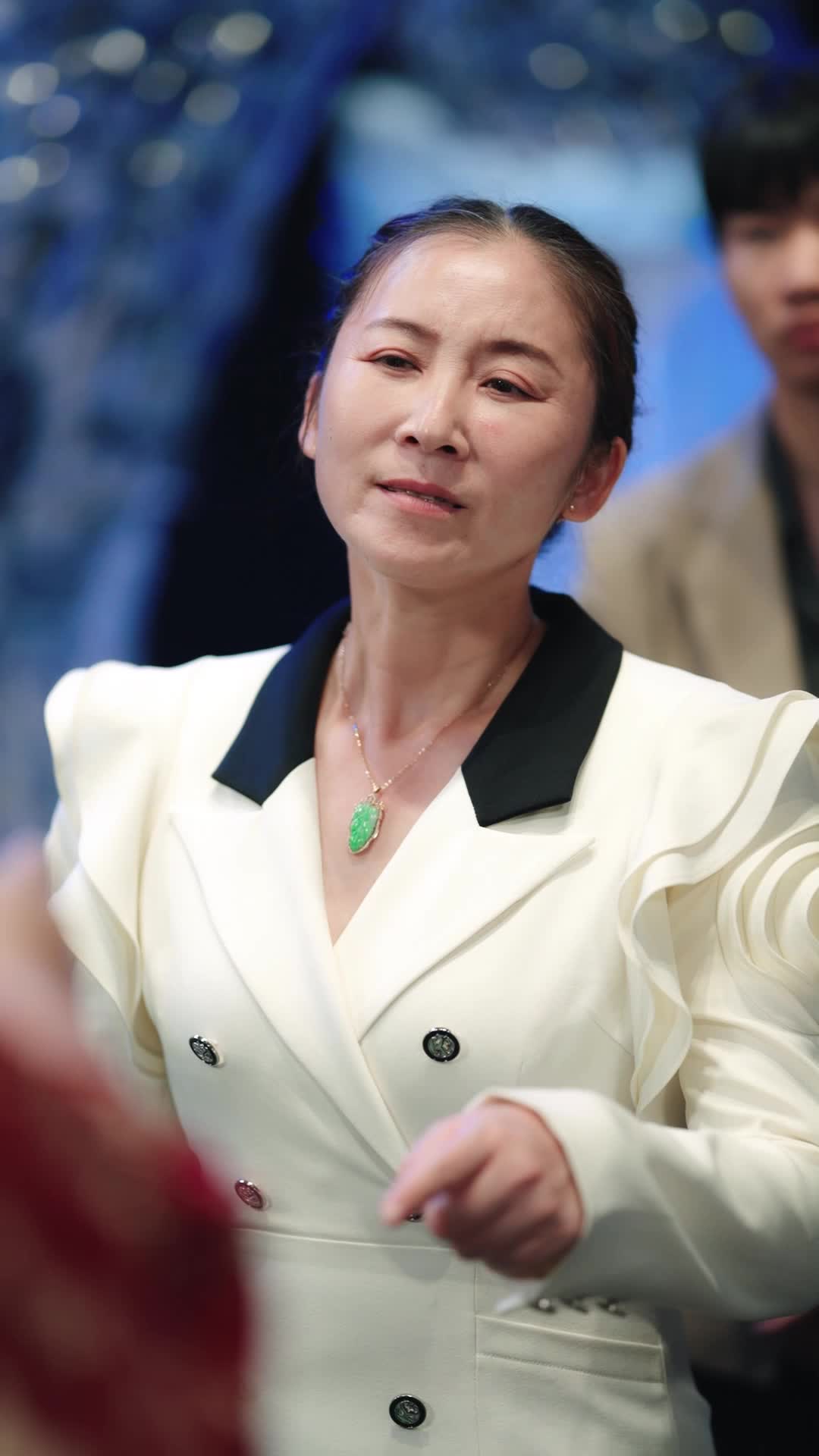 Episode 34 of Bound to My Heiress