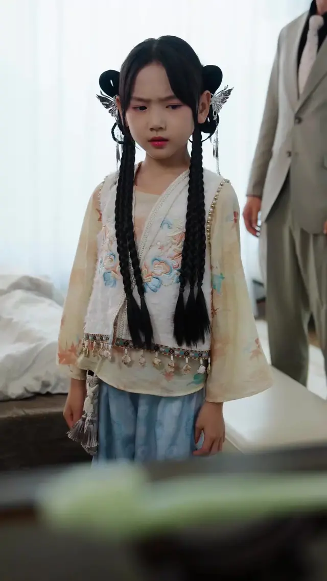 Episode 49 of Bow Down, My Great-Aunt Is Back!