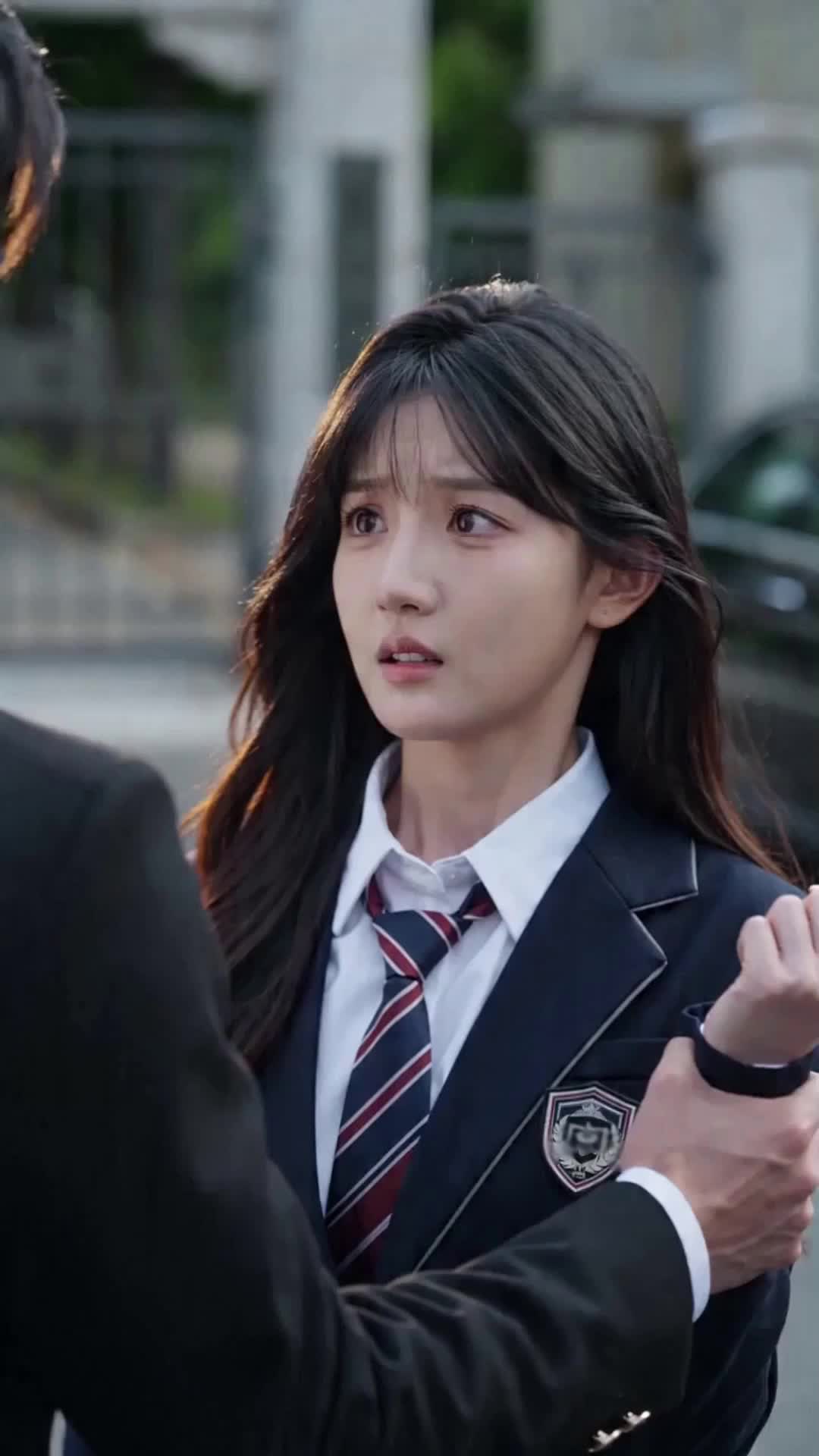Episode 15 of Broke Lady Got Cold CEO's Love