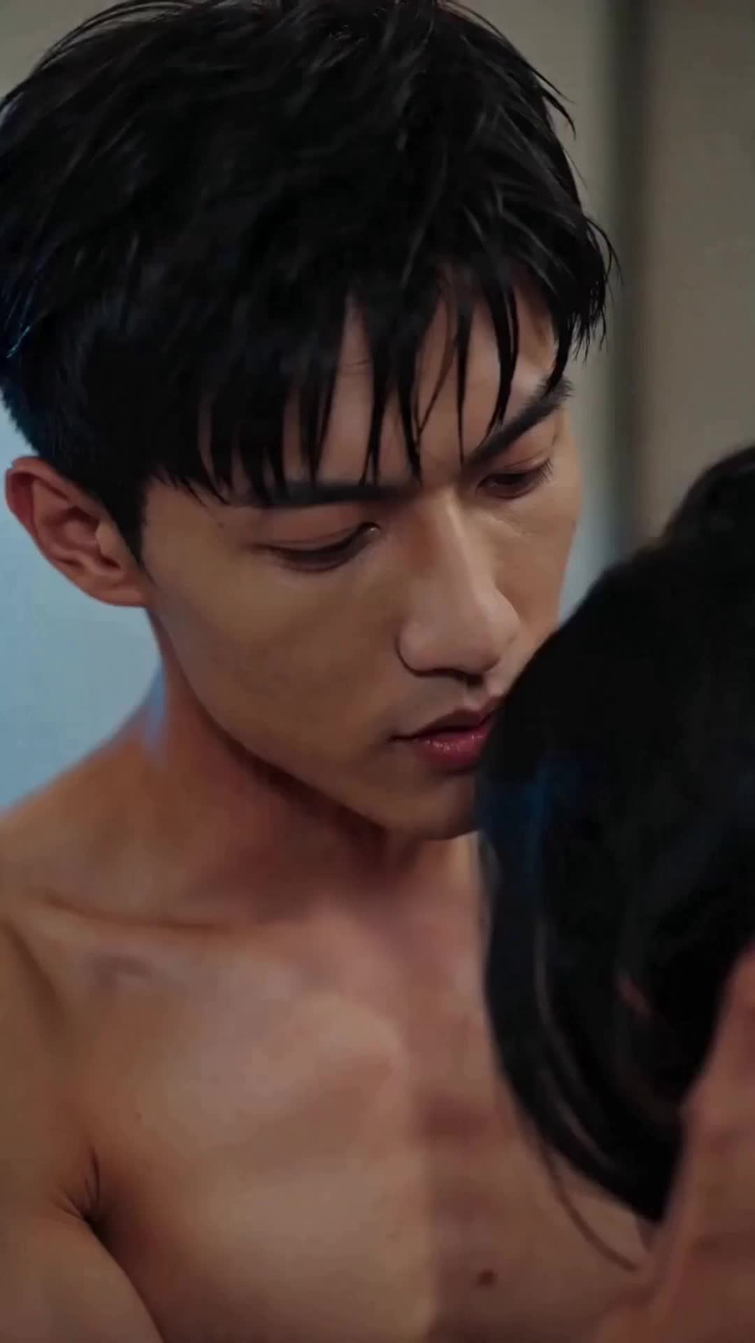 Episode 5 of Broke Lady Got Cold CEO's Love