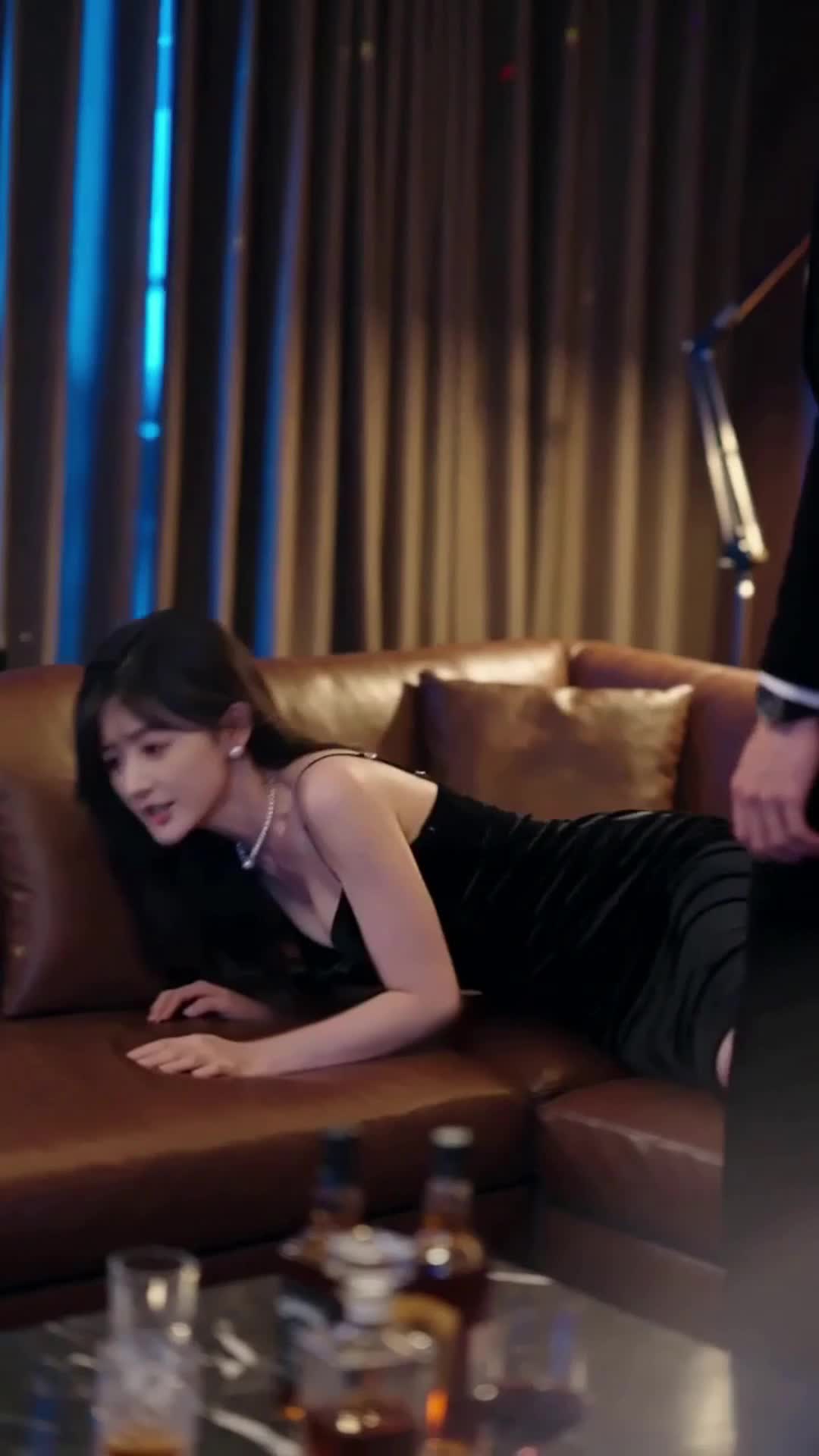 Episode 9 of Broke Lady Got Cold CEO's Love