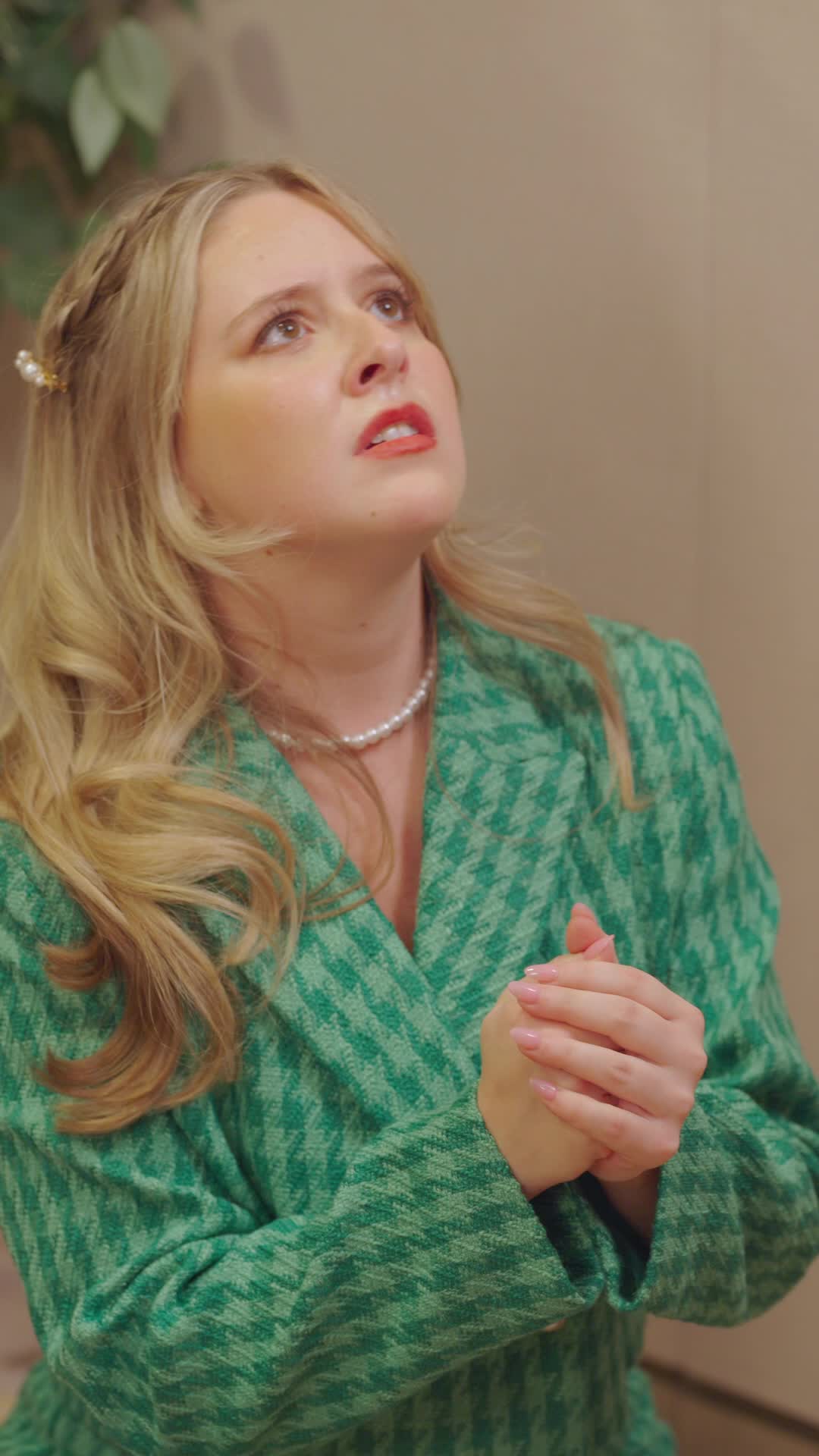 Episode 16 of Cancel the Wedding, Queen Moves On
