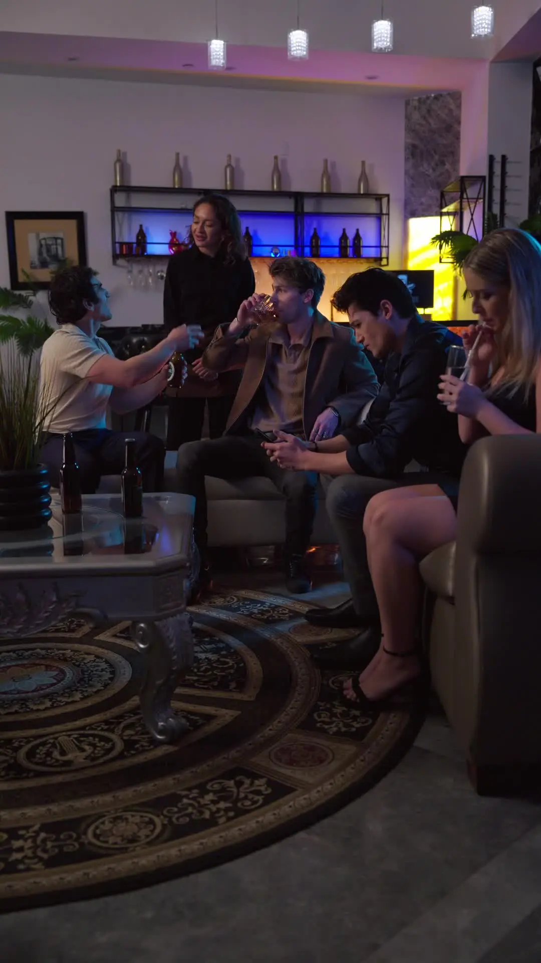 Episode 45 of Cancel the Wedding, Queen Moves On