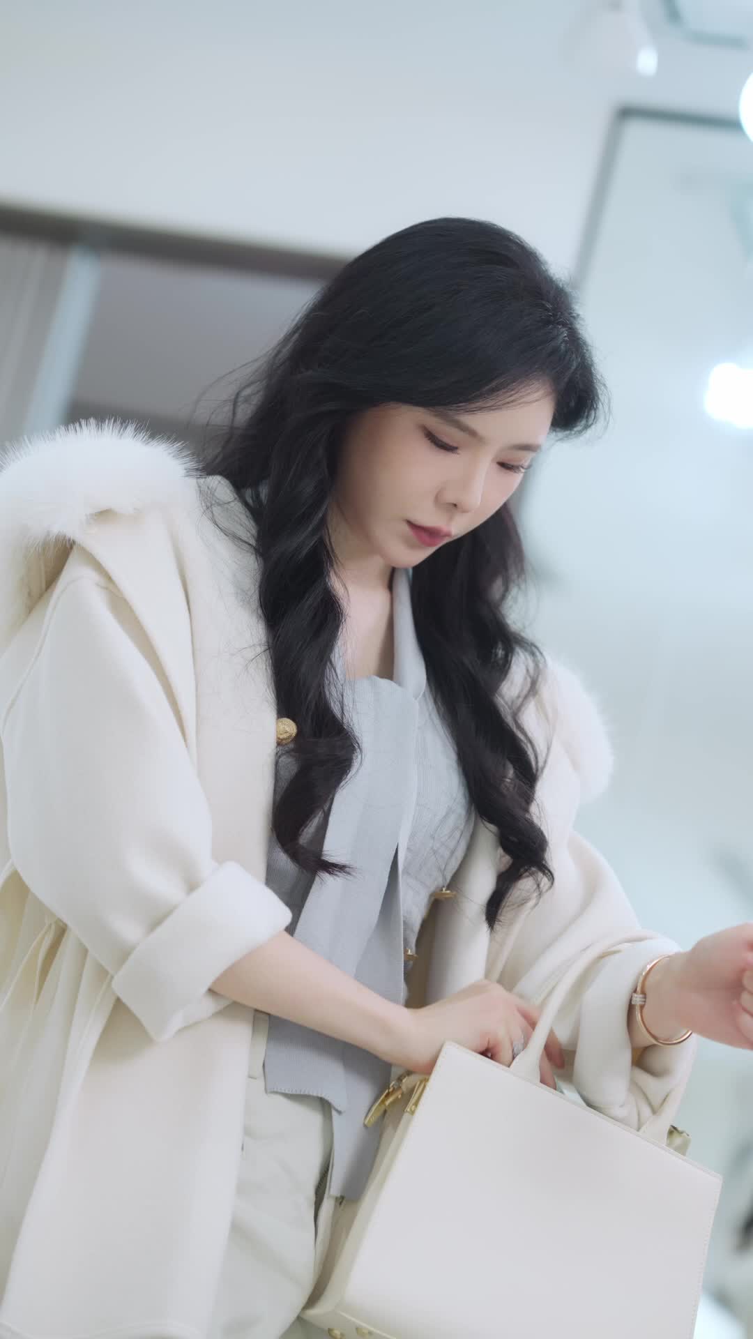 Episode 34 of Captain, Mayday for Love