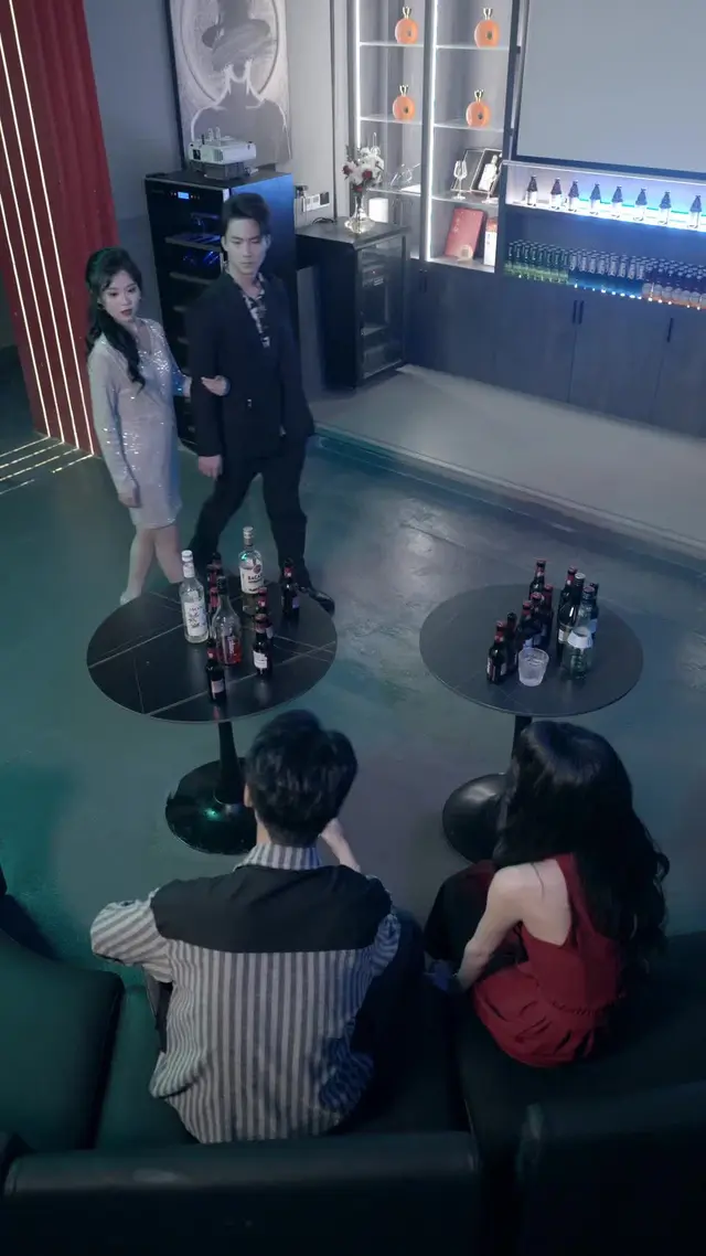Episode 24 of Cast-Off Socialite: The Masked Dancer's Comeback