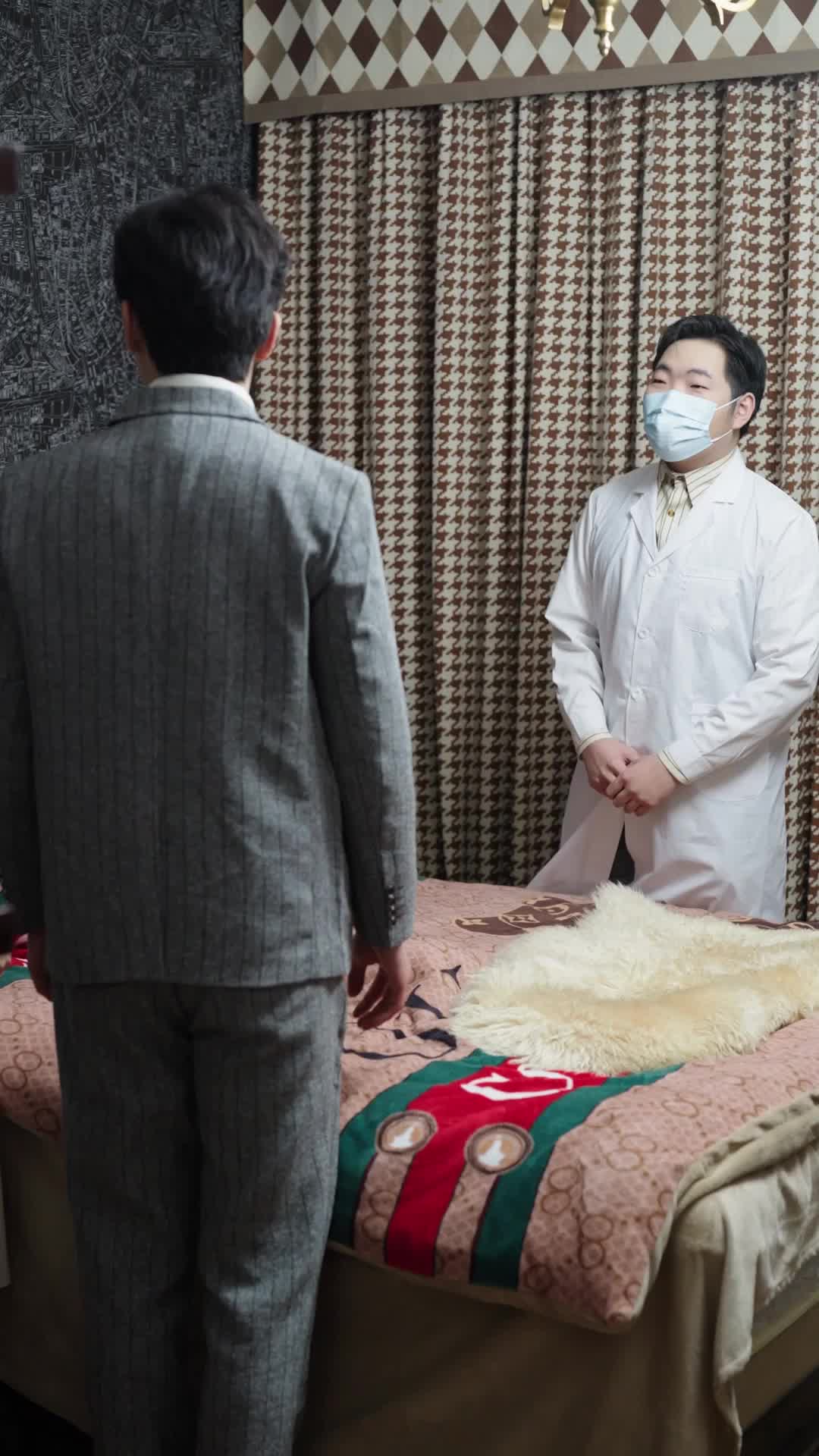 Episode 47 of CEO Daddy Spoils His Wife Sweetly