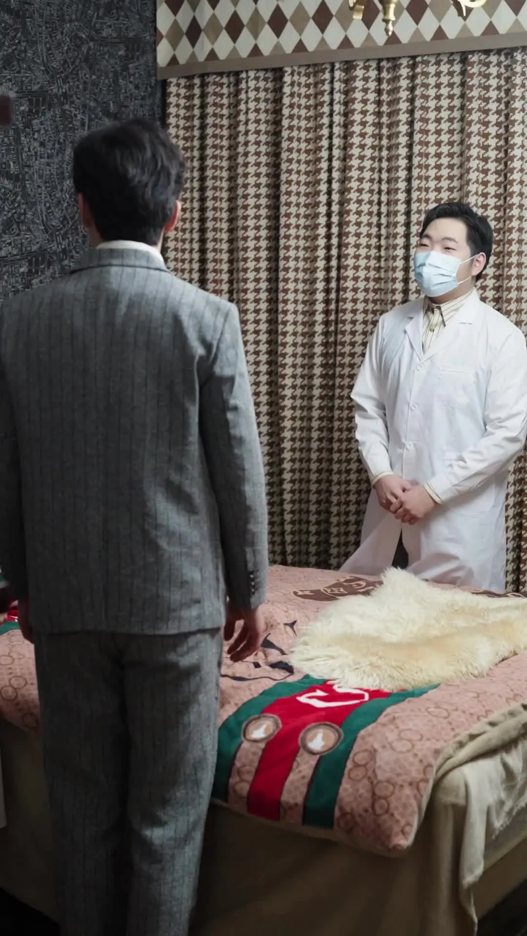 Episode 47 of CEO Daddy Spoils His Wife Sweetly