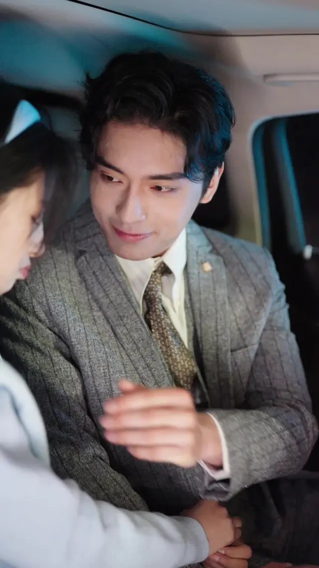 Episode 55 of CEO Daddy Spoils His Wife Sweetly
