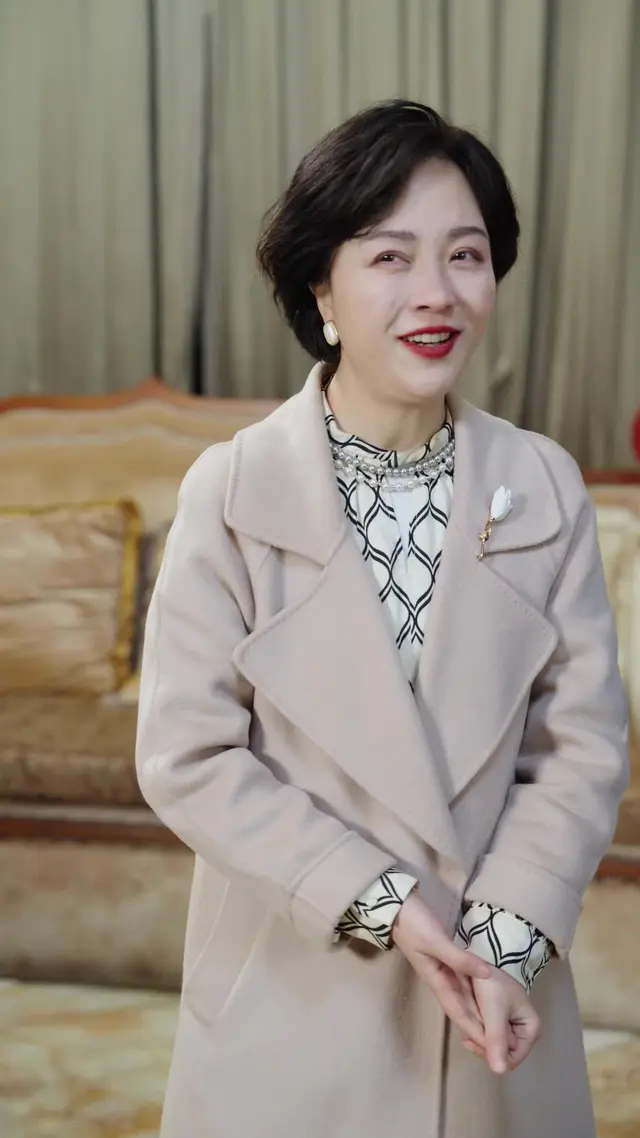 Episode 65 of CEO Daddy Spoils His Wife Sweetly