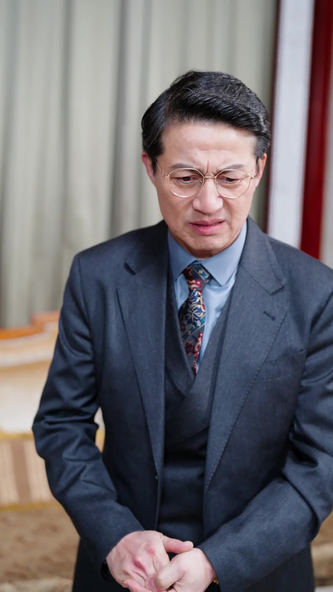 Episode 9 of CEO Daddy Spoils His Wife Sweetly