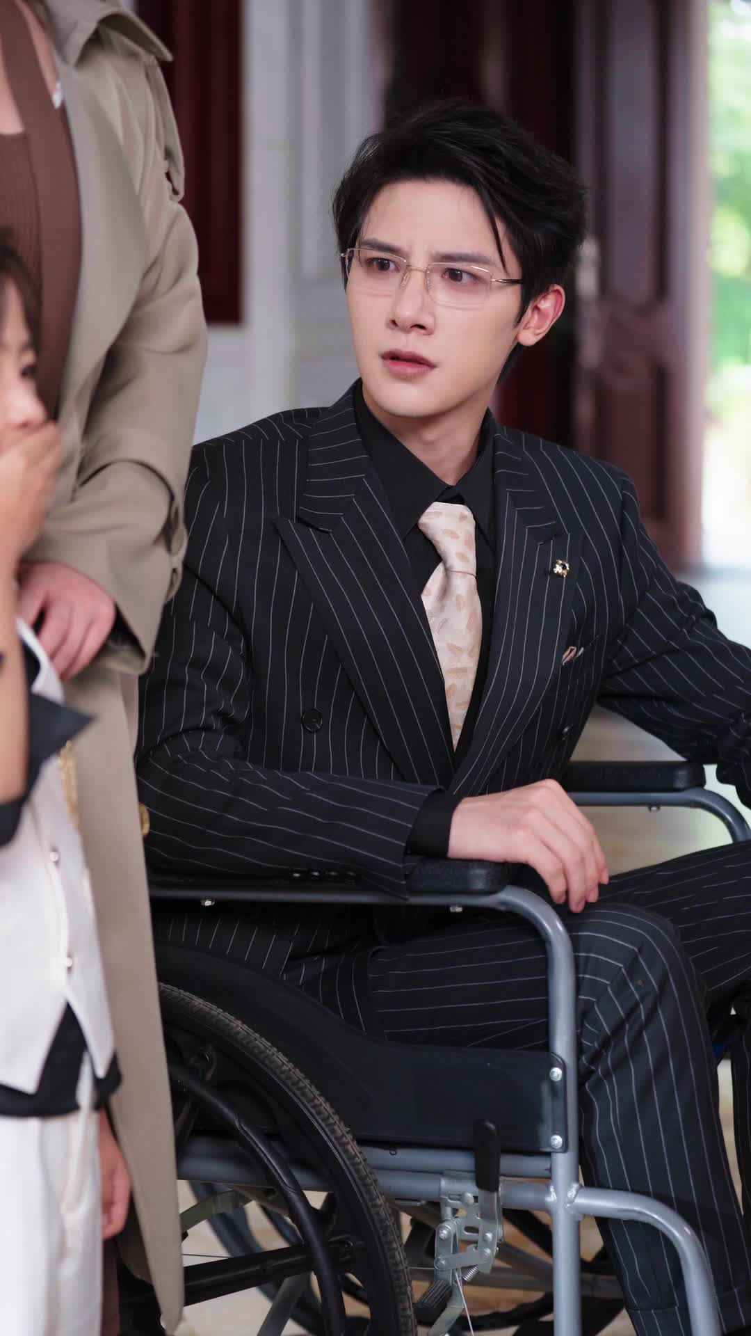 Episode 26 of CEO Lu's Four Wonders