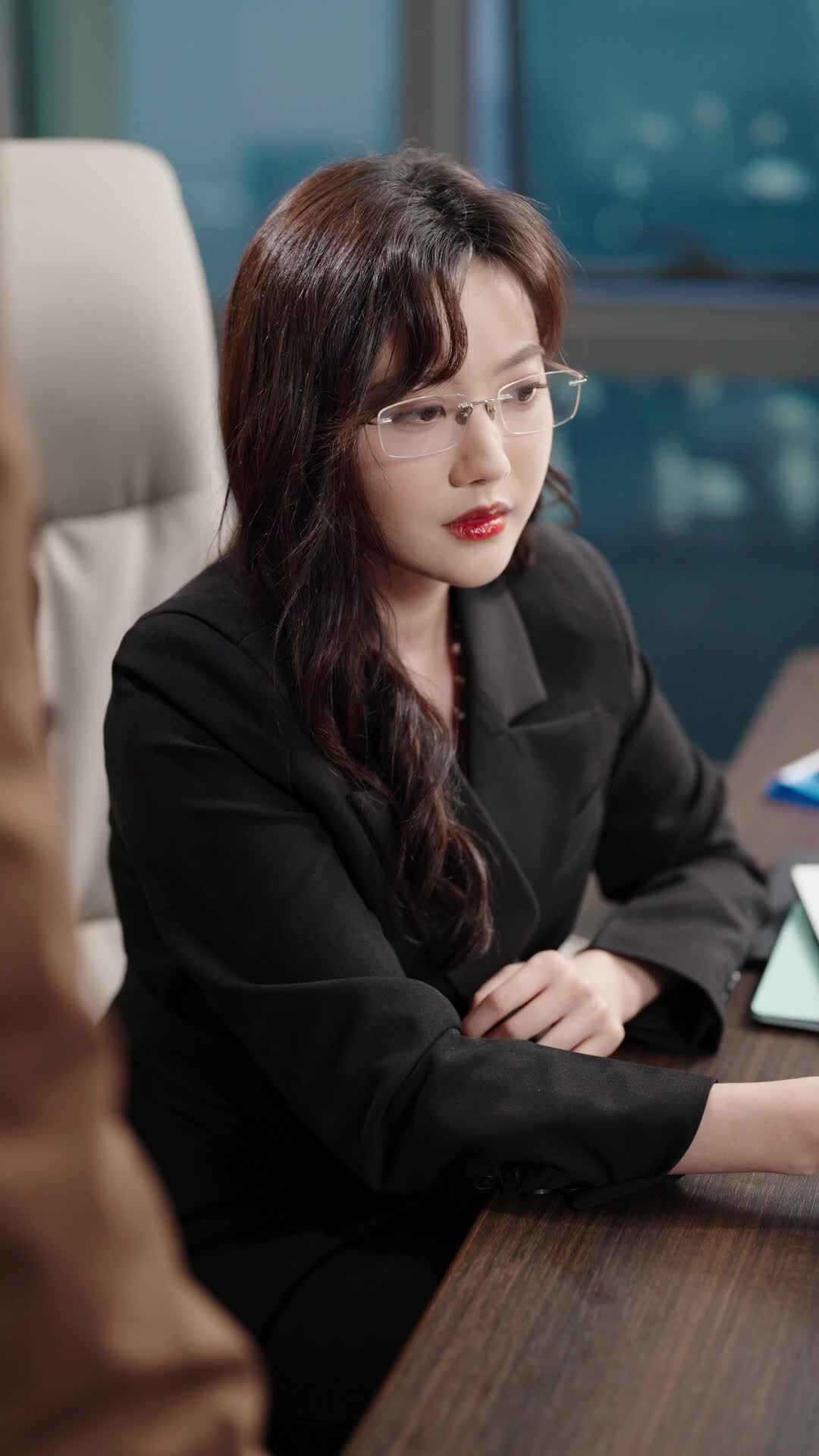 Episode 35 of CEO Lu's Four Wonders