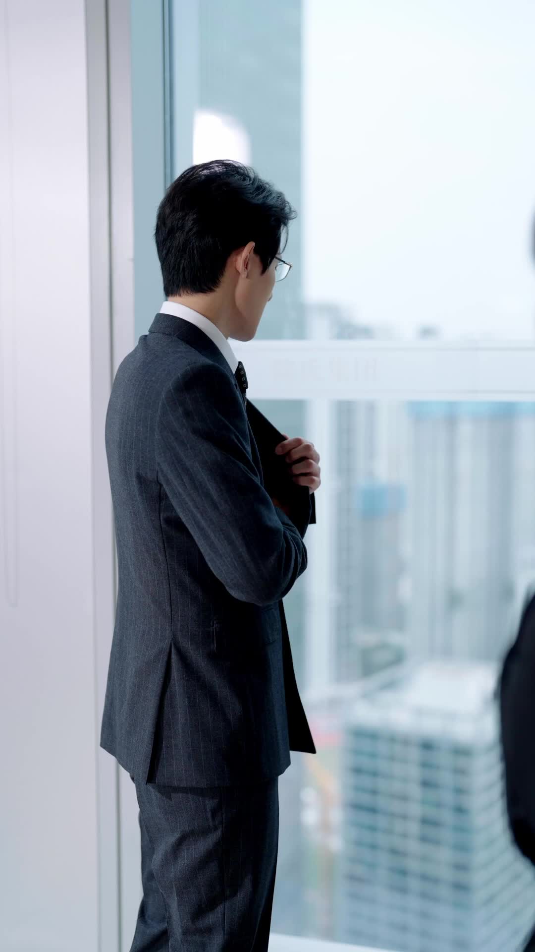 Episode 74 of CEO Lu's Four Wonders
