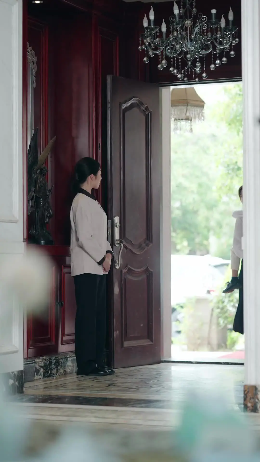 Episode 9 of CEO Lu's Four Wonders