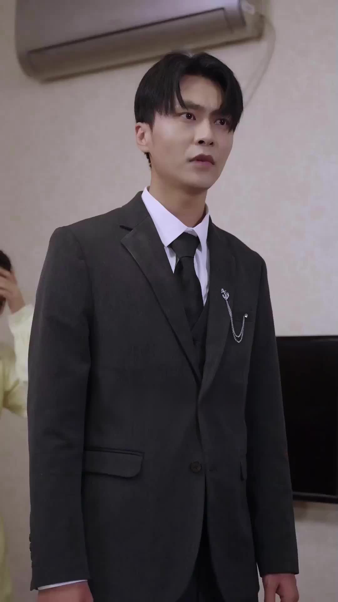 Episode 21 of CEO's Flash-Marriage Frenzy
