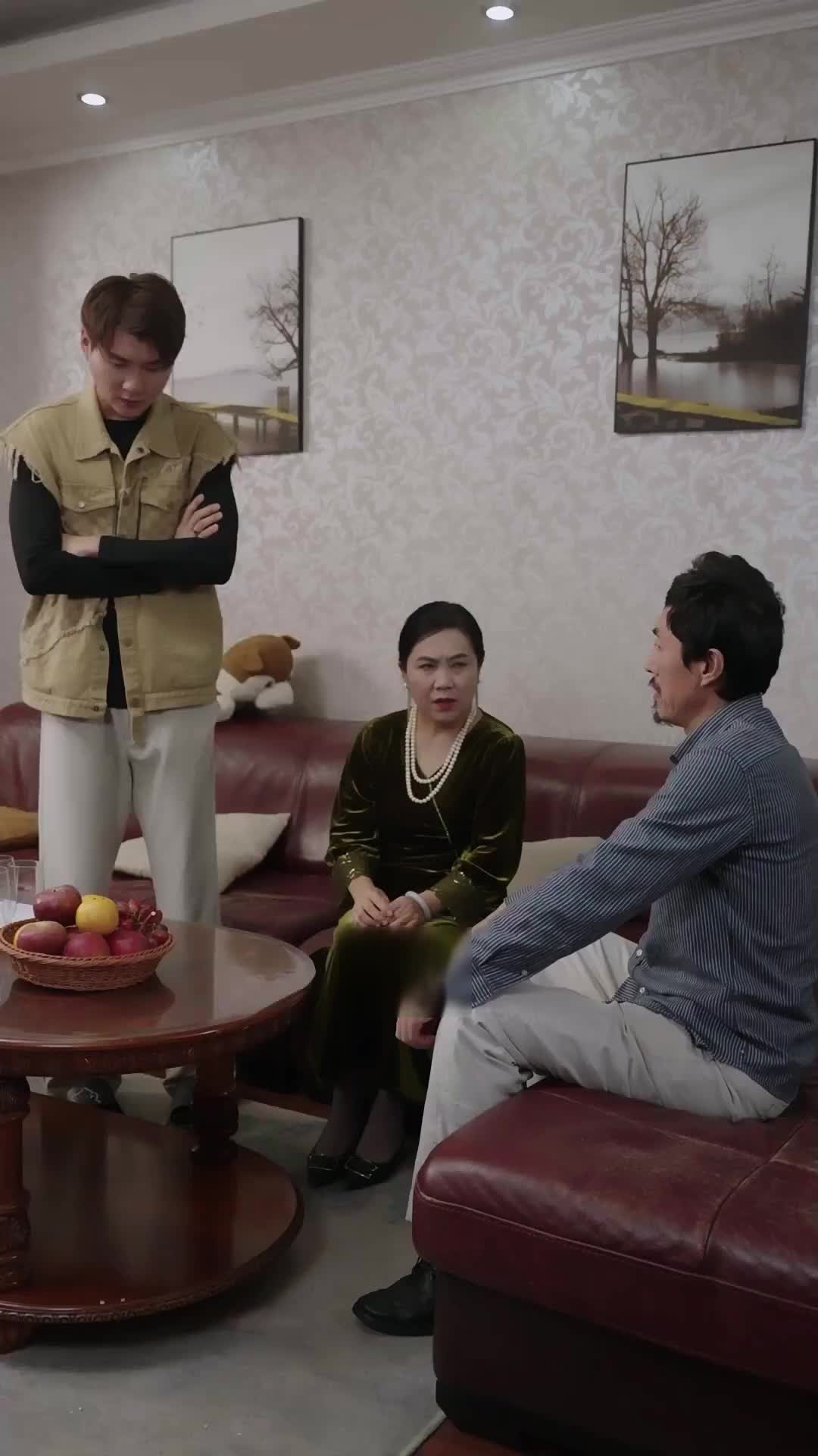 Episode 33 of CEO's Flash-Marriage Frenzy